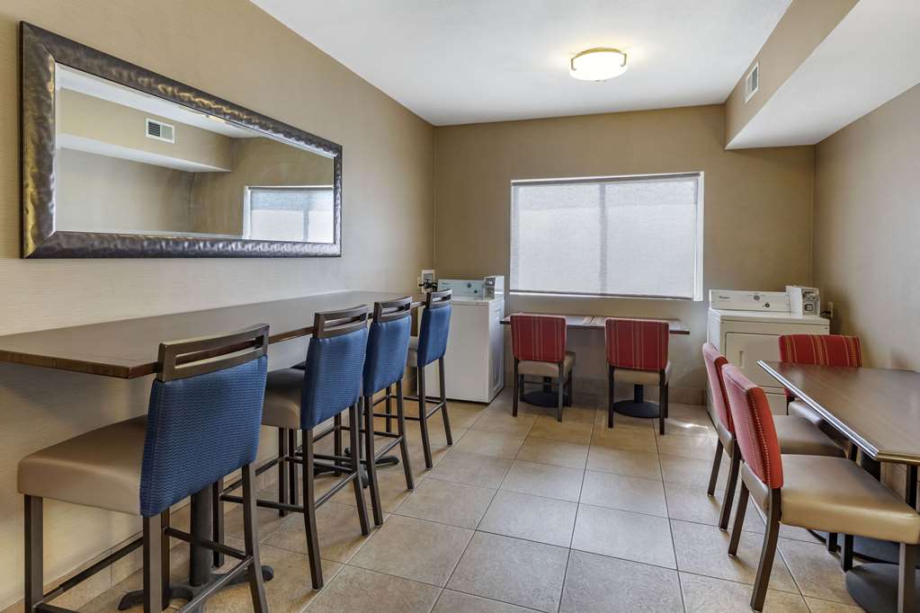 Comfort Inn Denver West Arvada Station - photo 68