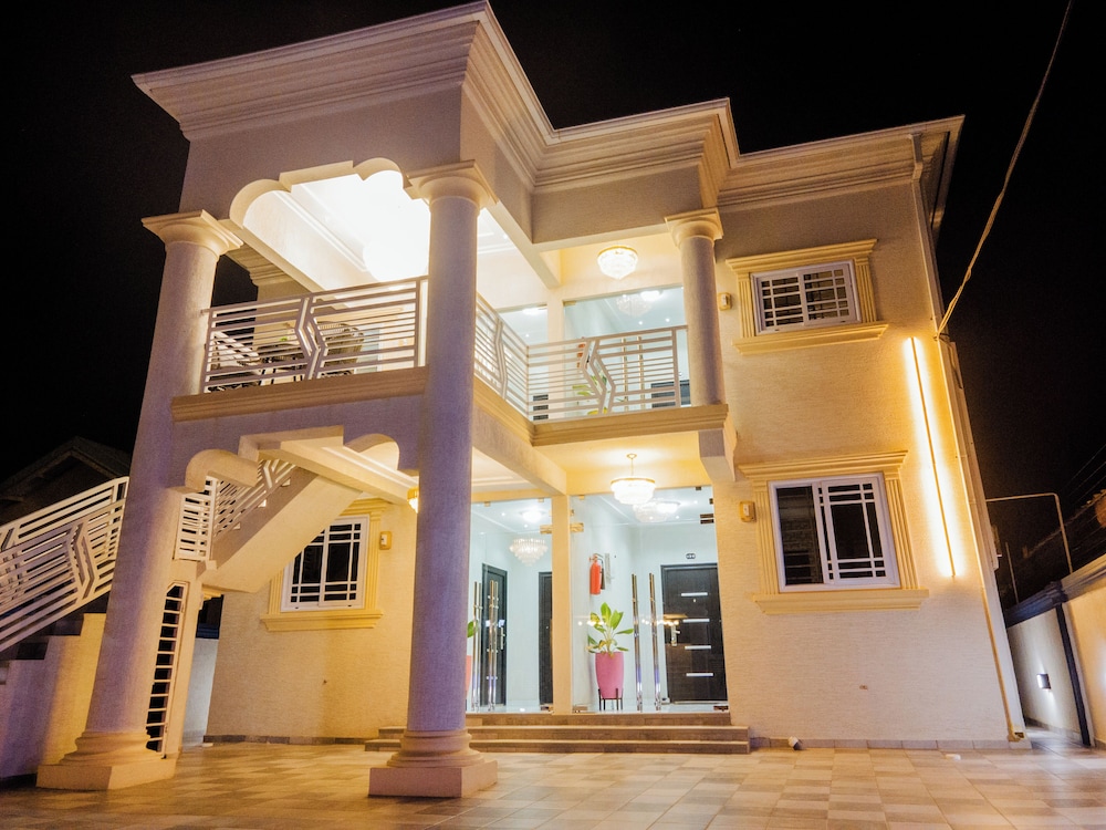 De Ace Court in Accra, Ghana