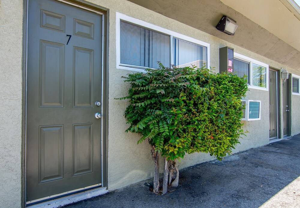 LA Ramona Motel - photo 92