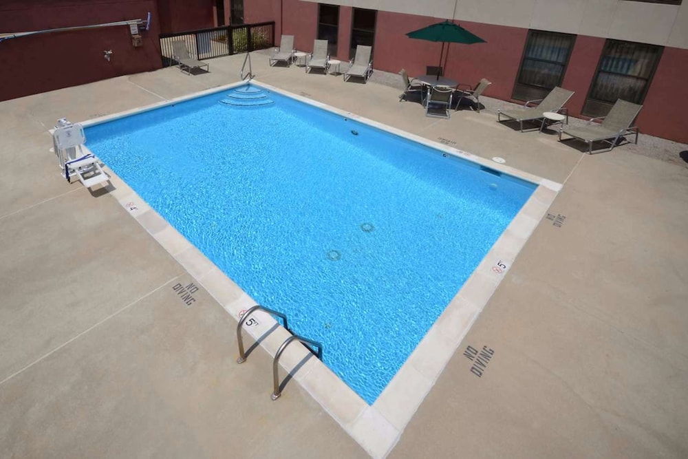 Hampton Inn Raleigh Town Of Wake Forest - photo 34