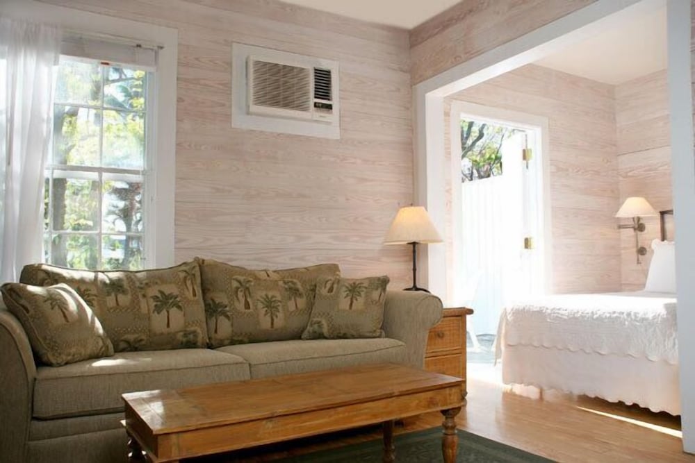 Island City House Hotel - photo 28