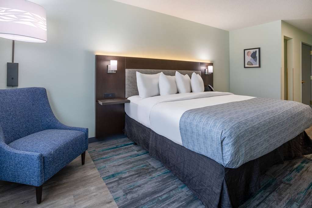 Wingate by Wyndham Waldorf Washington DC Area - photo 29
