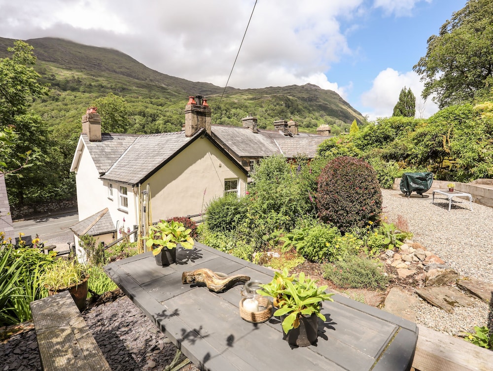 Llys Elen in Caernarfon, United Kingdom