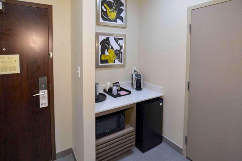 Comfort Inn & Suites Houston I 45 North IAH - photo 24