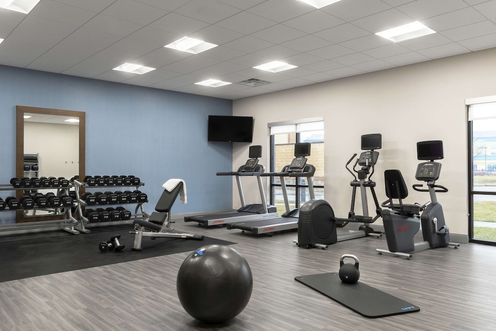 Hampton Inn O'Fallon - photo 20