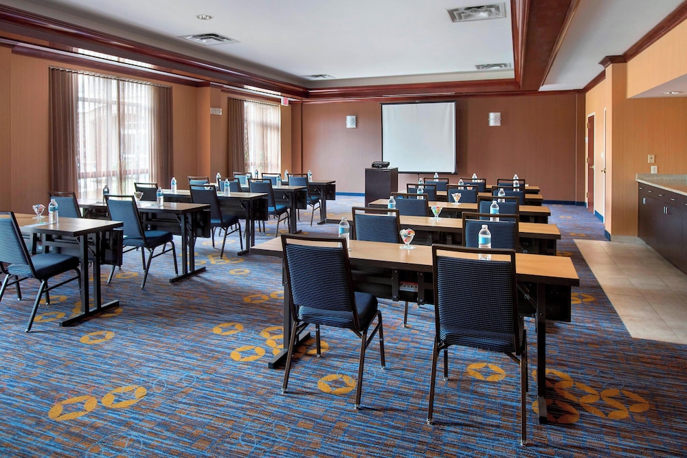 Courtyard by Marriott Basking Ridge - photo 31