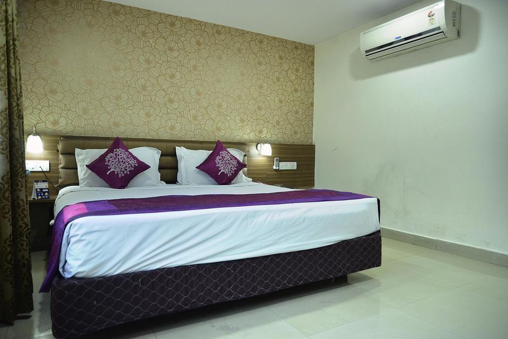OYO Premium Habsiguda — Secunderabad — photo 5