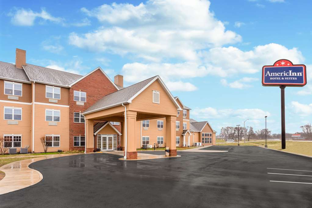 AmericInn by Wyndham Fulton Clinton - featured photo