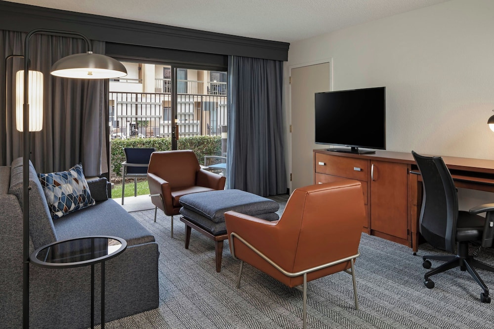 Courtyard by Marriott Anaheim Buena Park - photo 19
