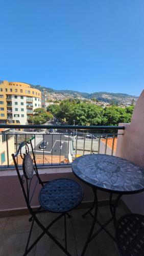 Garden and Seaview Apartment Free Parking — 4-Star Luxury Hotel in Funchal, Portugal