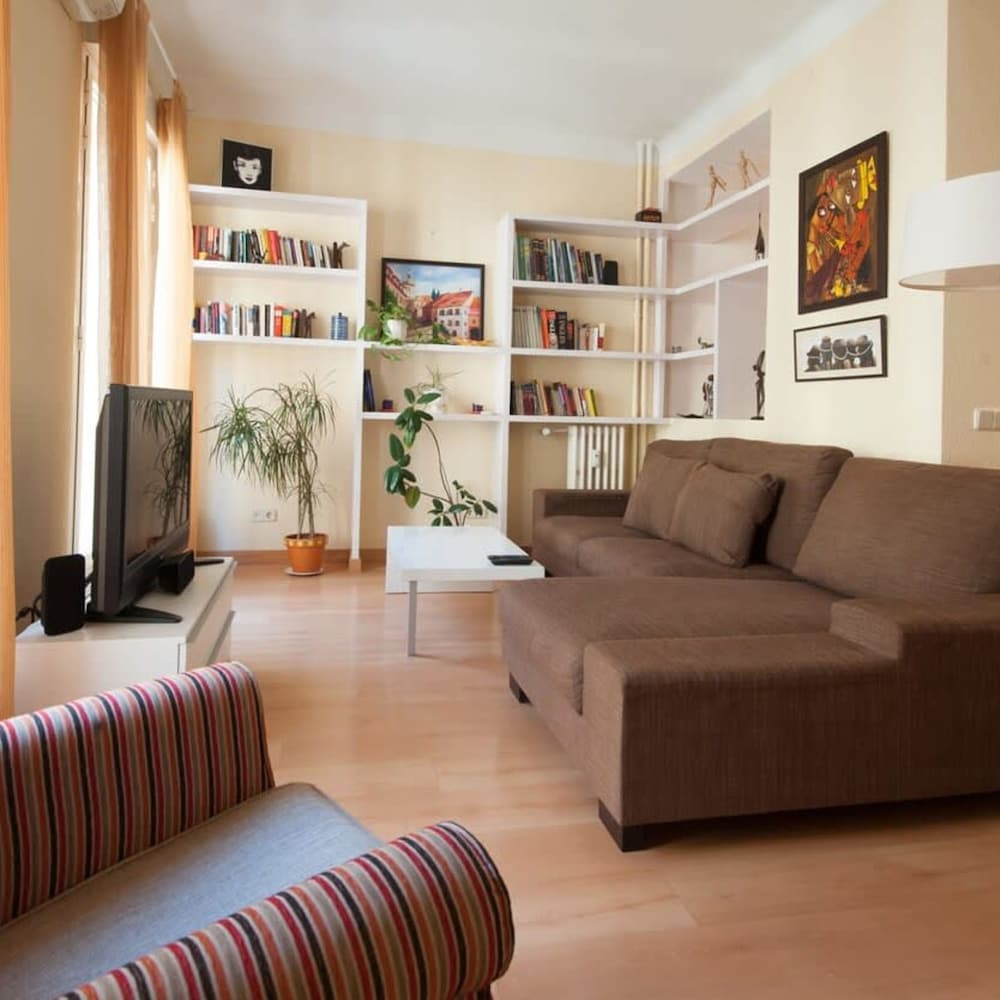 Chamberi Scene 2 Bedroom Home in Chamberi hotel Arapiles Madrid