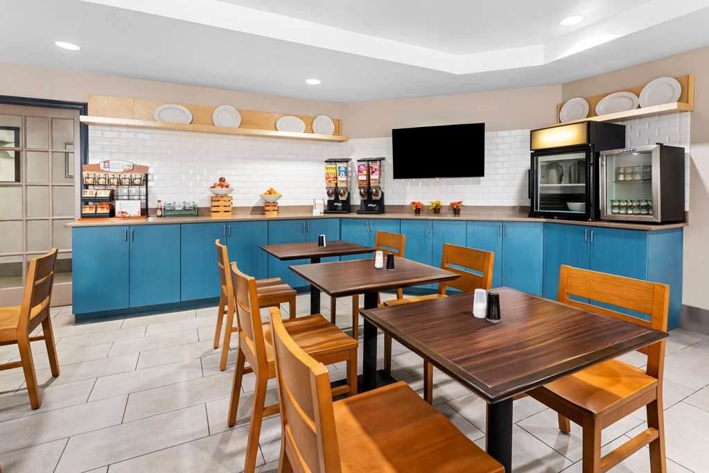 Country Inn & Suites by Radisson Macon North GA - photo 36