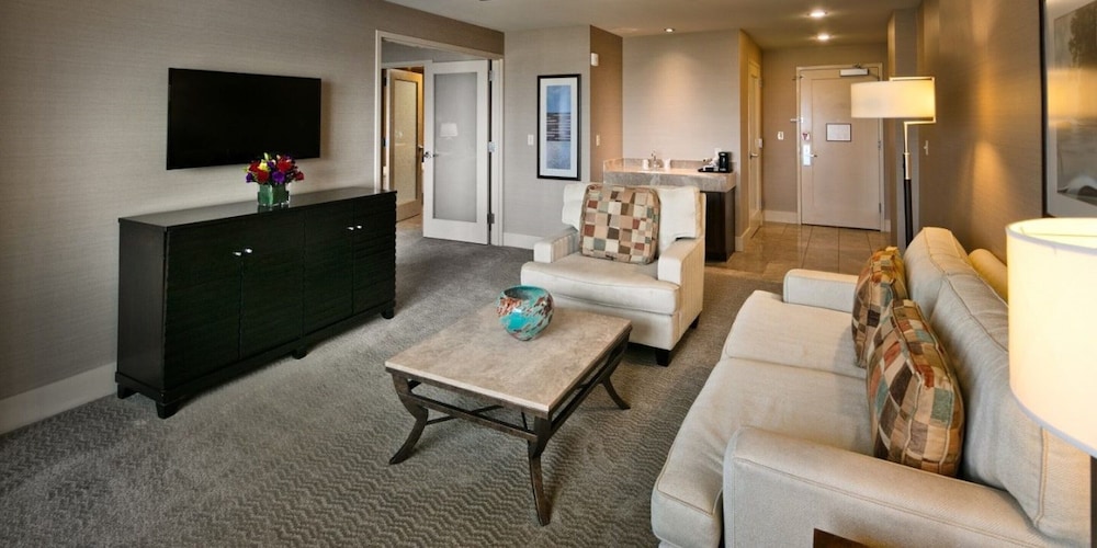 Isle Casino Hotel Bettendorf - photo 19