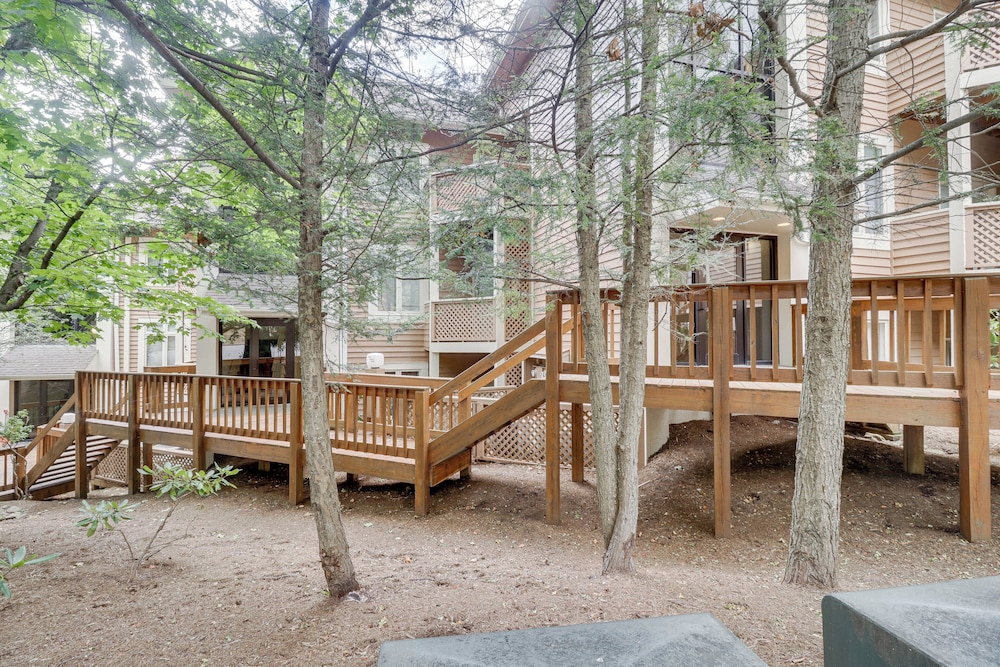 All Season Fun Wintergreen Resort Condo with Views - photo 16