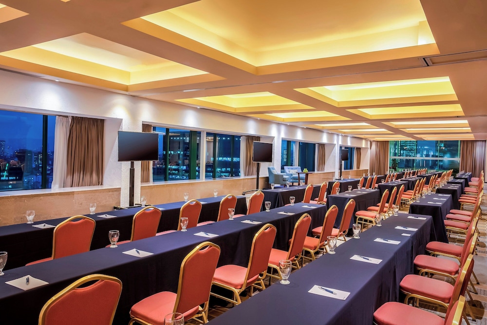 Meeting facility
