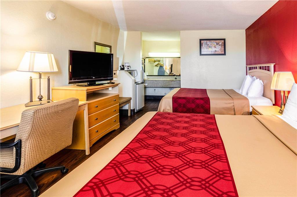 Econo Lodge Christiansburg Blacksburg I 81 - photo 10