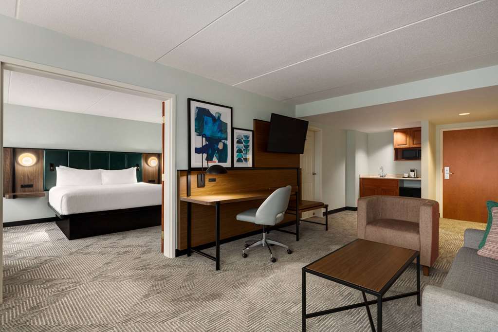 Wingate by Wyndham Green Bay Airport - photo 26