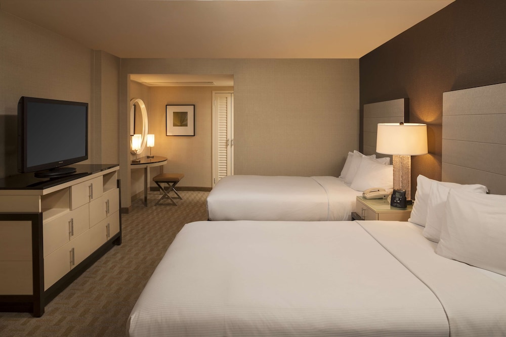 Hilton Los Angeles Airport - photo 22