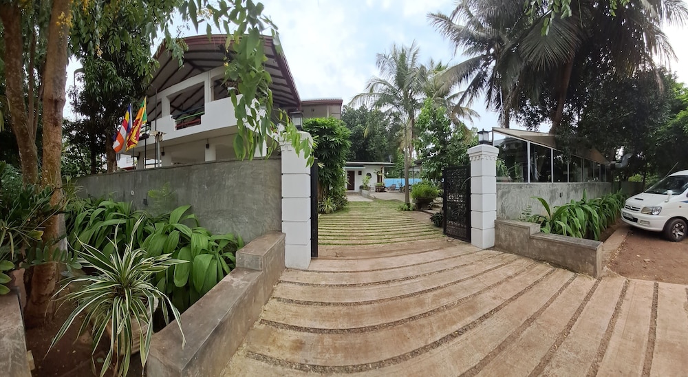 Kutumbaya in Anuradhapura, Sri Lanka