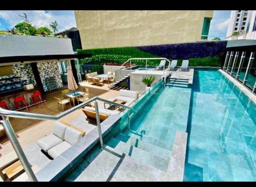 EÓN 9 Moderno vista volcán aire acondicionado — 4-Star Luxury Hotel in Guatemala City, Guatemala