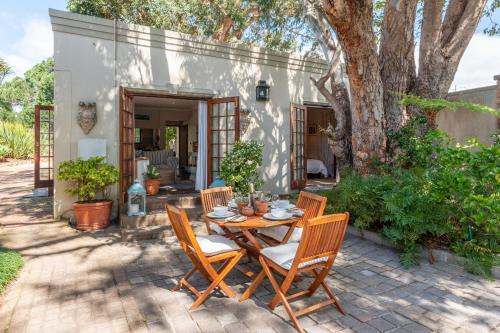 Aloe Cottage at Ibis House — 4-Star Luxury Hotel in Cape Town, South Africa