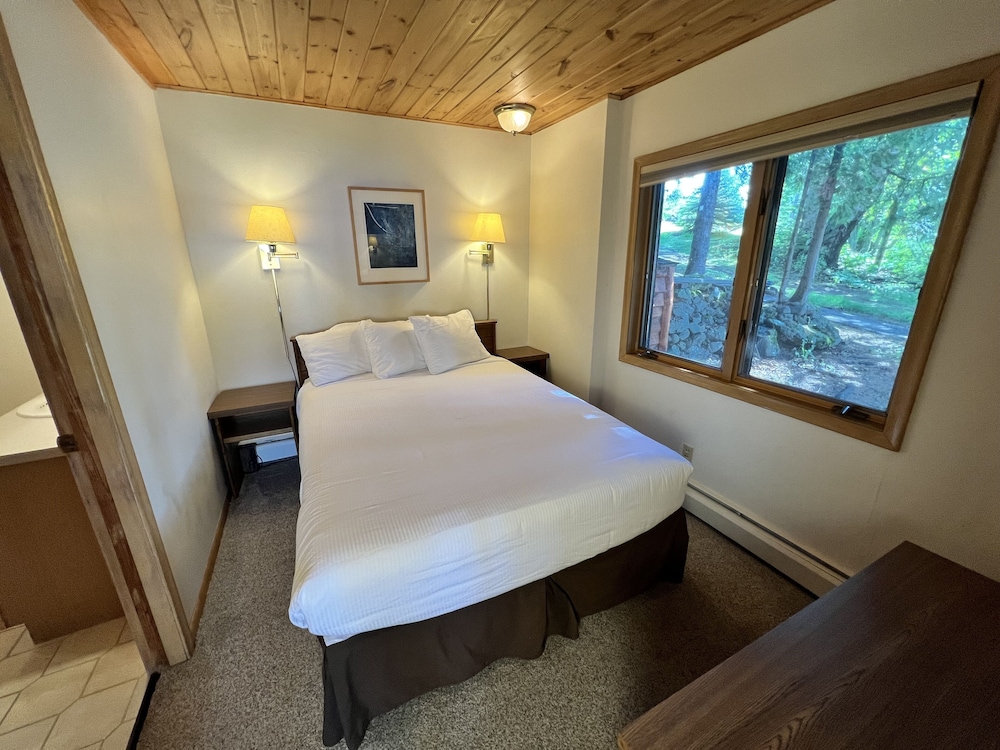 Thomsonite Beach Inn - photo 27