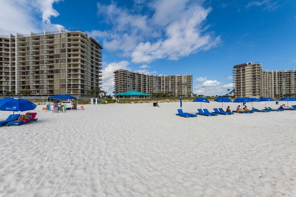 Edgewater Beach Resort Tower 3 811 - photo 35