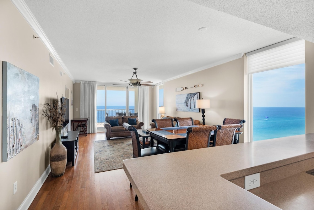 Majestic Beach Towers 1 1701 - photo 17