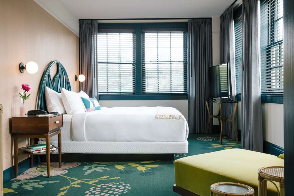 Hotel Clermont - photo 53