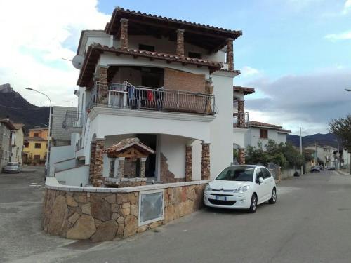 Appartamento vista Parco Tepilora — hotel in Torpe