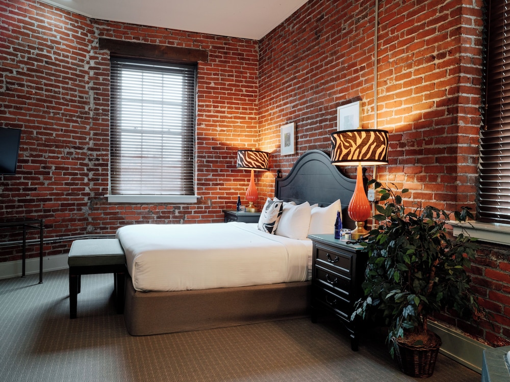 Lancaster Arts Hotel - photo 21