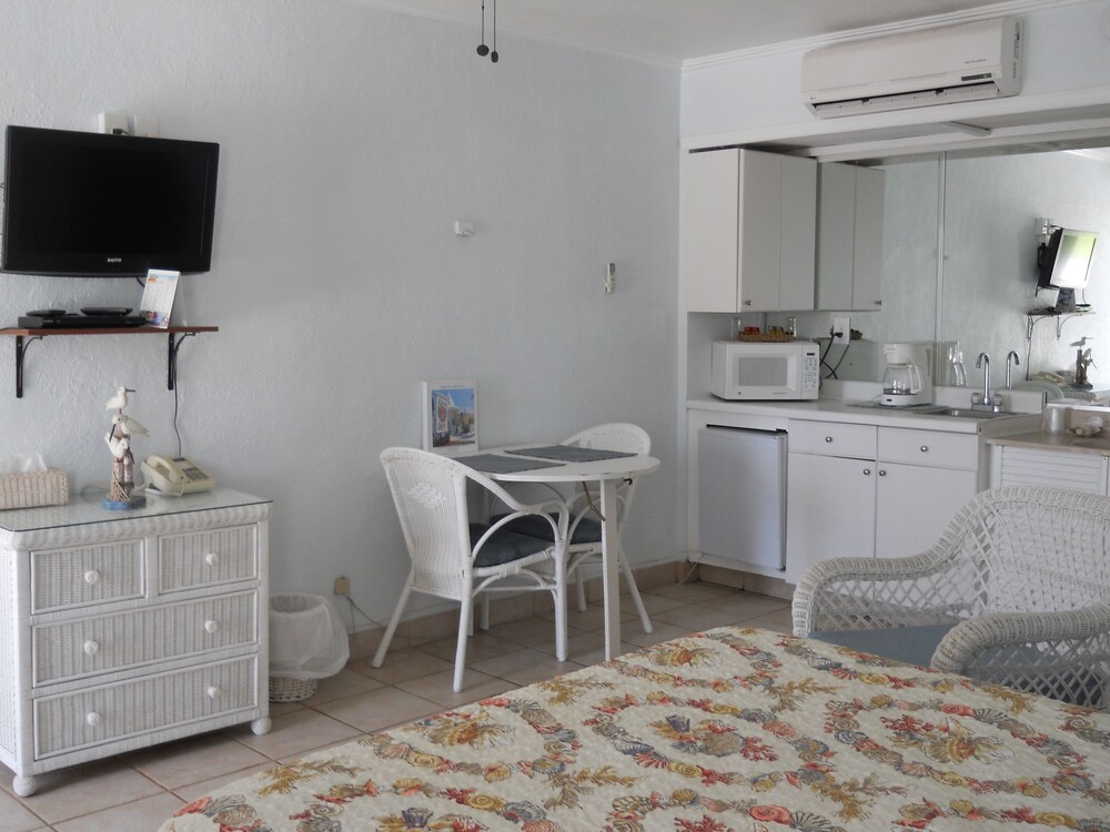 Queen's Gate Resort - photo 5