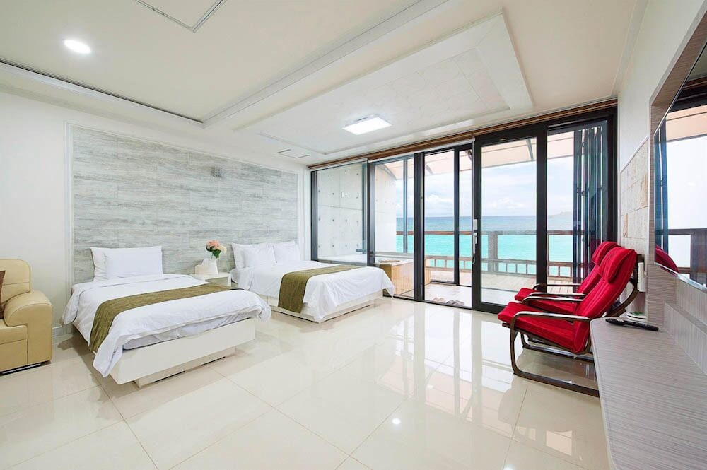 Goseong Romiet Pension — 4-Star Luxury Hotel in Toseong, South Korea