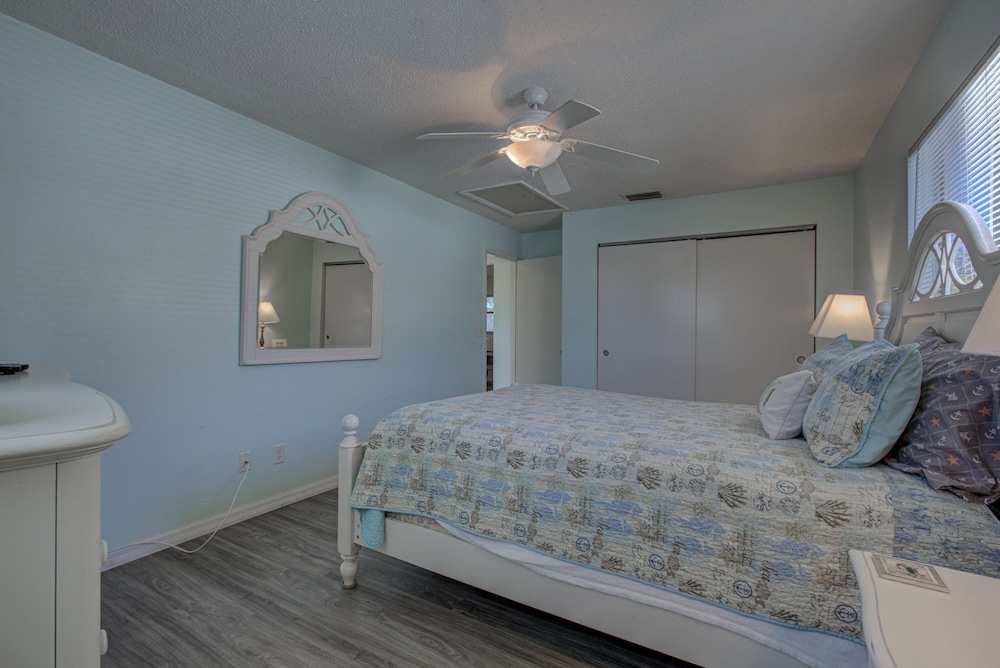 Beach Retreat Unit B By Anna Maria - photo 35