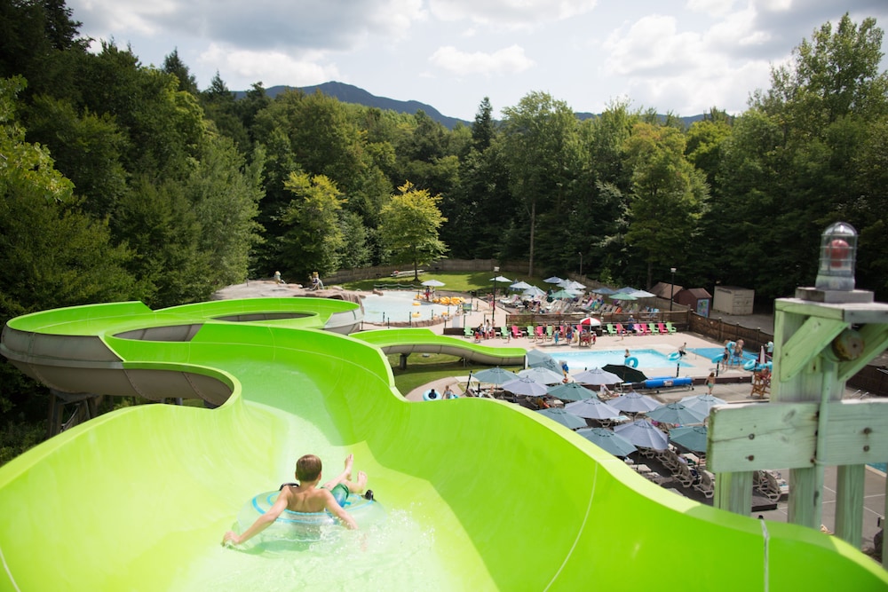 Smugglers' Notch Resort - carbon neutral hotel in Jeffersonville