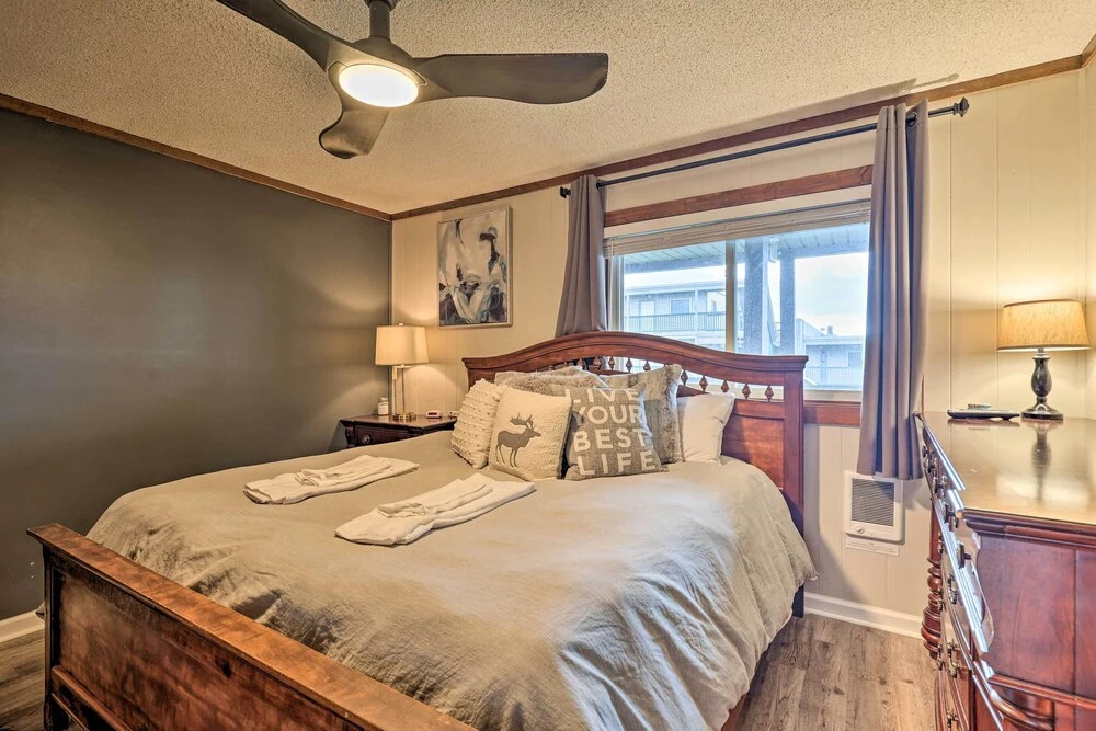 2 Mi to Skiing Resort Style Beech Mountain Condo - photo 21