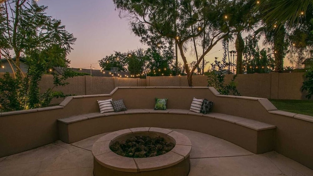 North Scottsdale Retreat w Resort Like Backyard - photo 48