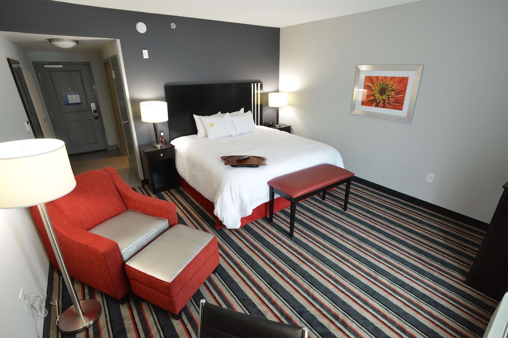 Hampton Inn & Suites Albany At Albany Mall - photo 23