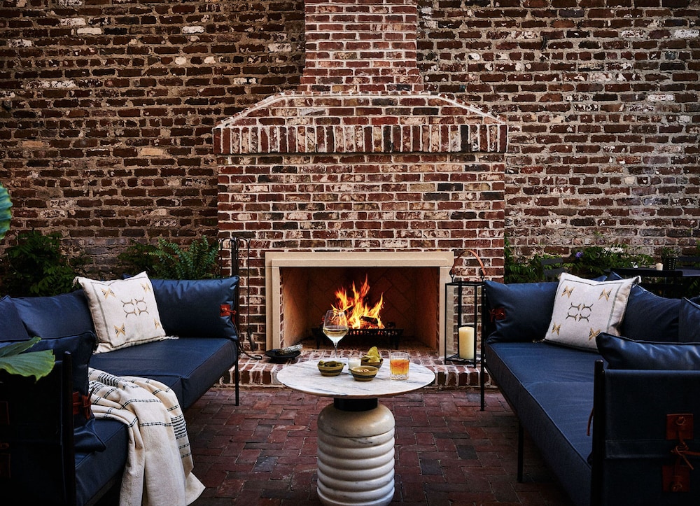 The Pinch Hotel - photo 47