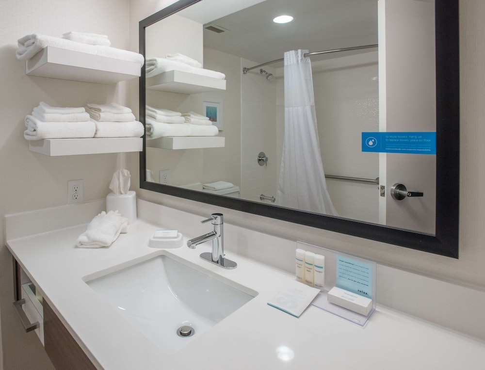 Hampton Inn Wooster - photo 27