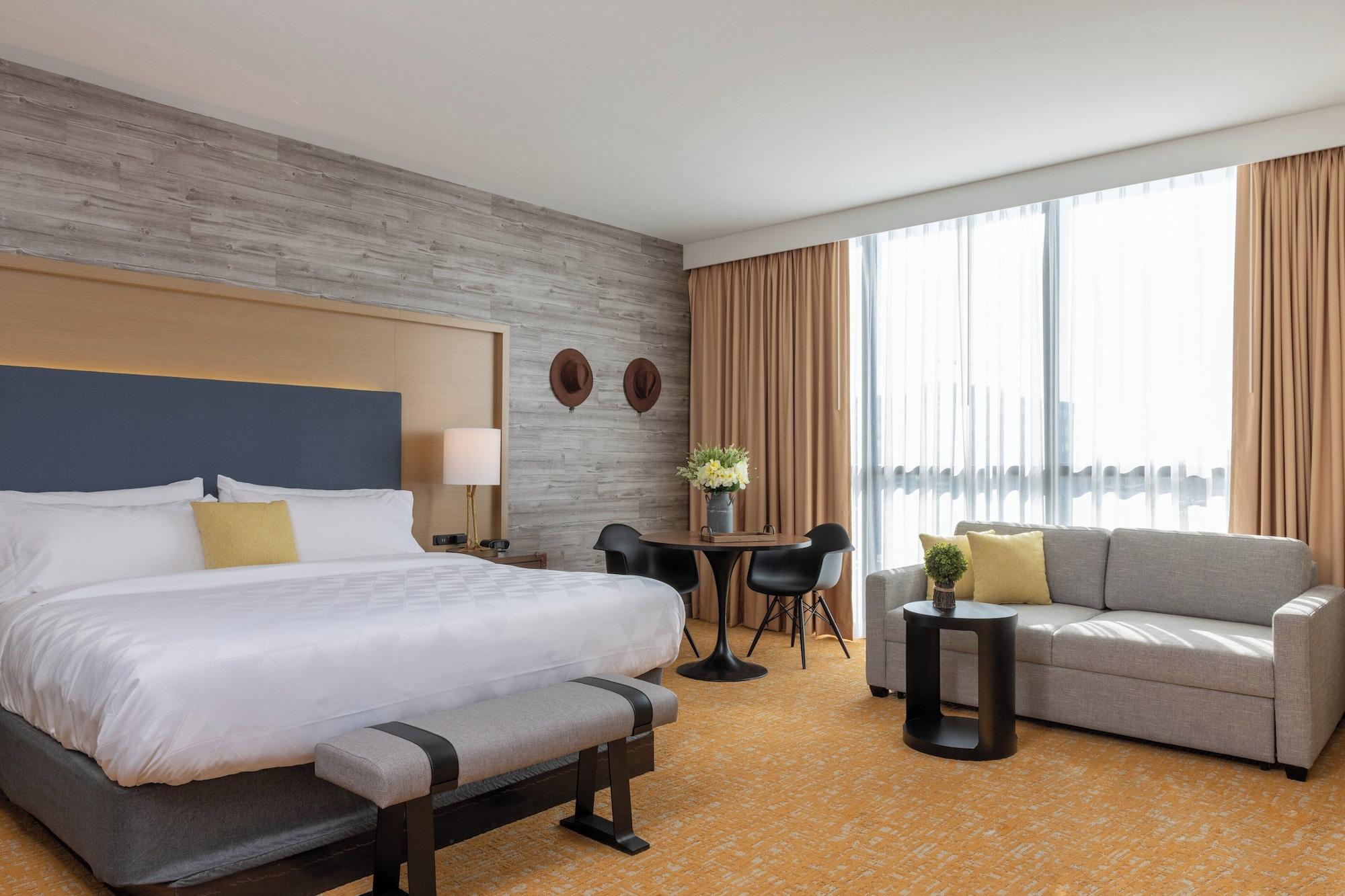 Holiday Inn & Suites Nashville Downtown Broadway by IHG - photo 28