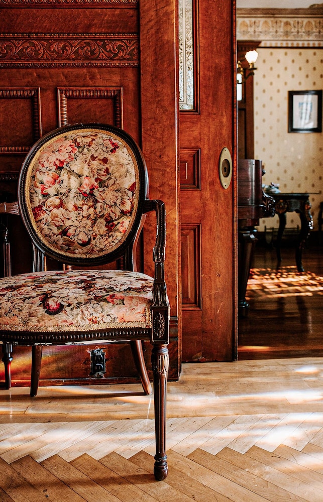 Amsterdam's Curry Mansion Inn - photo 4