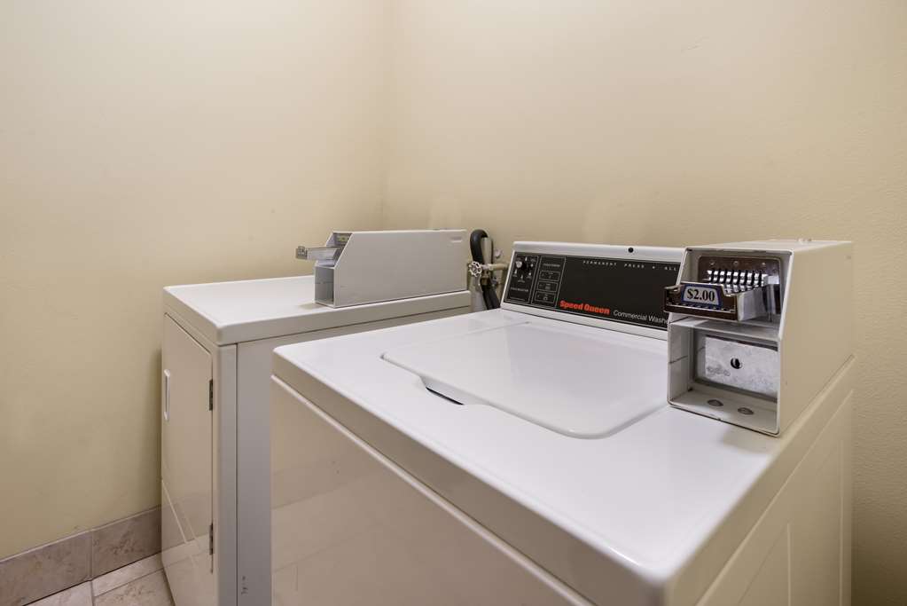 Knights Inn Bunkie - photo 32