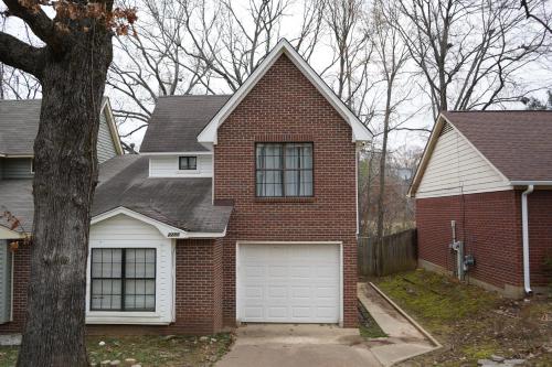Cozy Bartlett home with garage fenced backyard — 4-Star Luxury Hotel in Memphis, United States