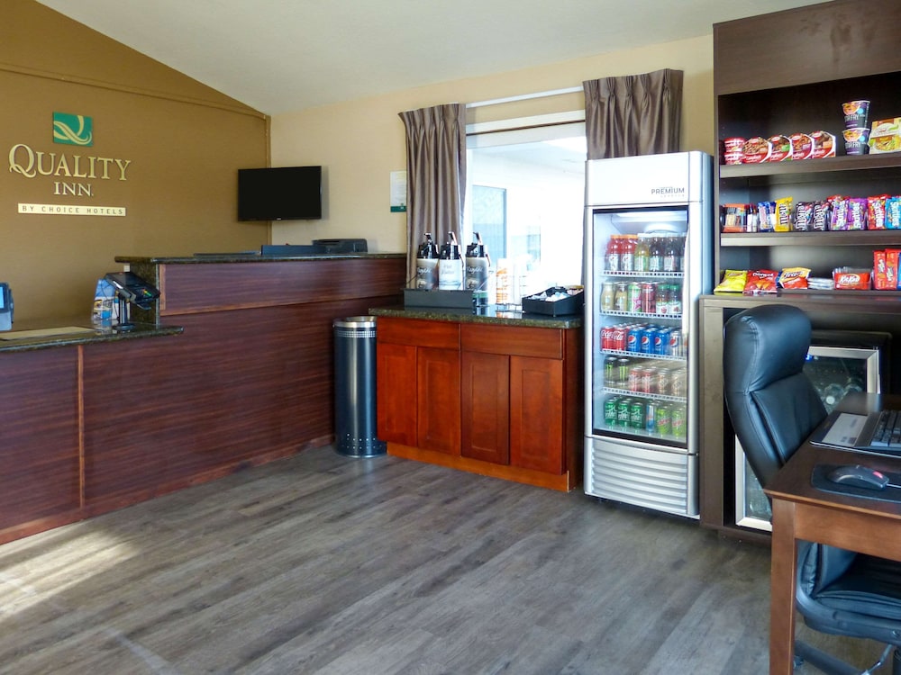 Rodeway Inn & Suites Ontario - photo 6