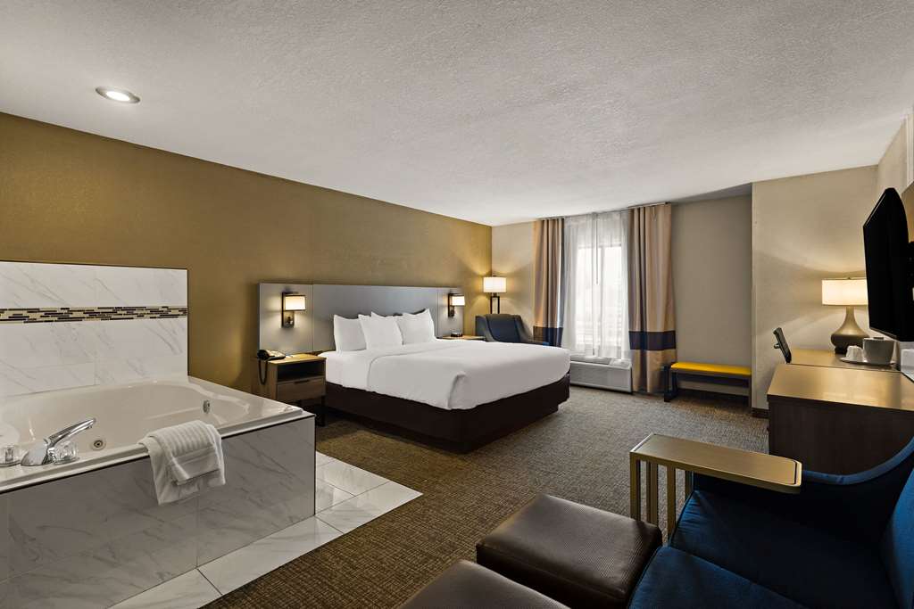 Comfort Inn Huntington Near University - photo 26