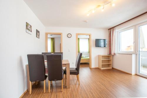 Conny's Apartments — 4-Star Luxury Hotel in Neustift Im Stubaital, Austria