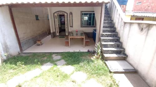 Kitnet Ampla Na Praia Com Piscina — Arraial Do Cabo