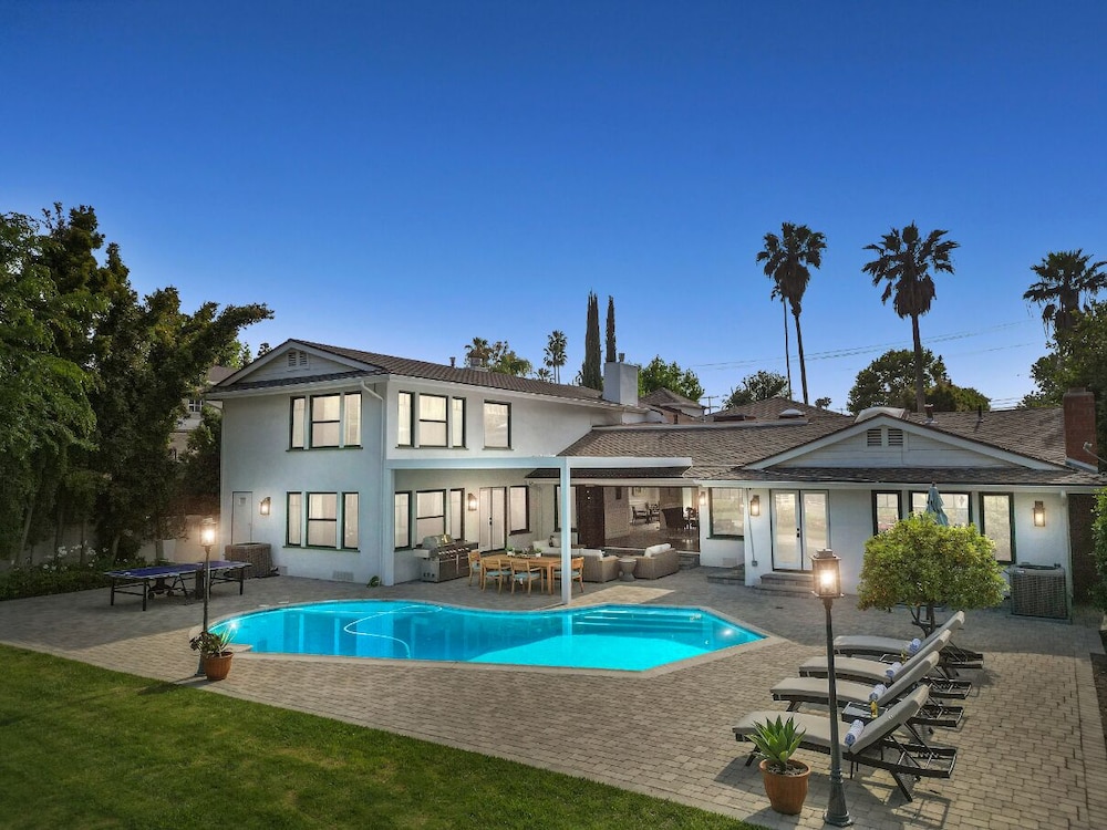 Gloria — hotel in Encino