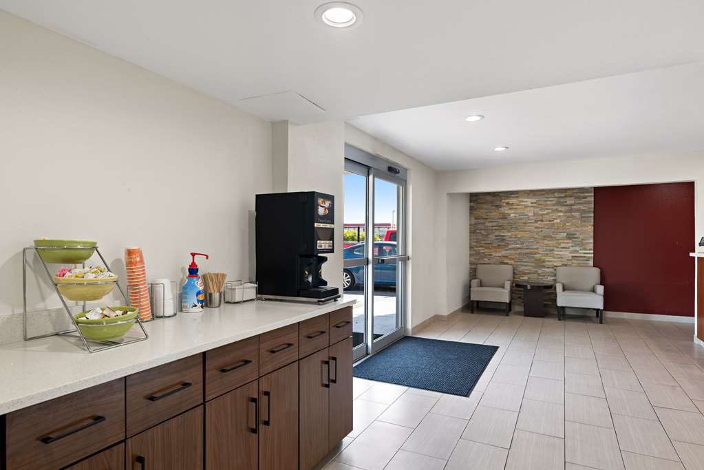 Quality Suites Wildwood The Villages - photo 2